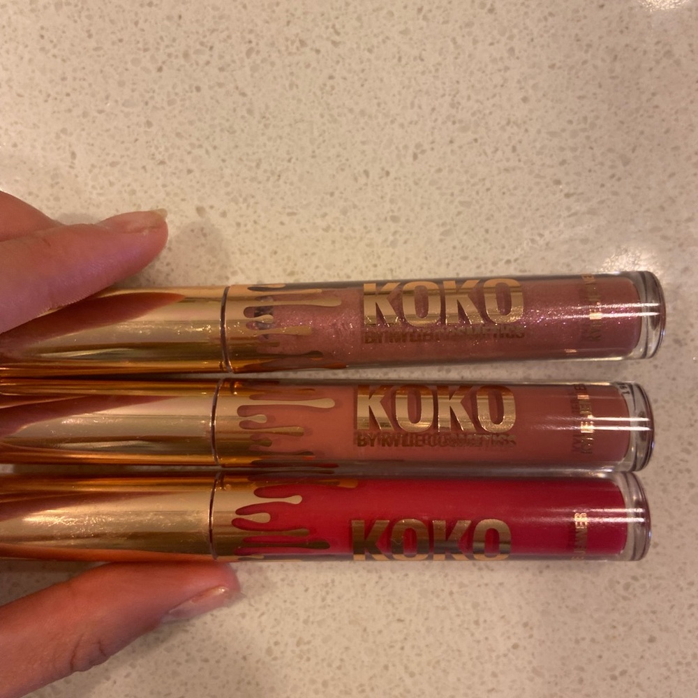 Makeup bundle